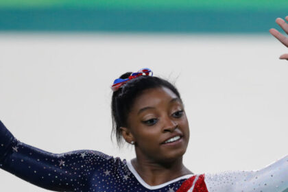 simone-bilesjpg-1-33-640x853